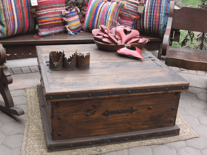 capula coffee table exhibicion.png